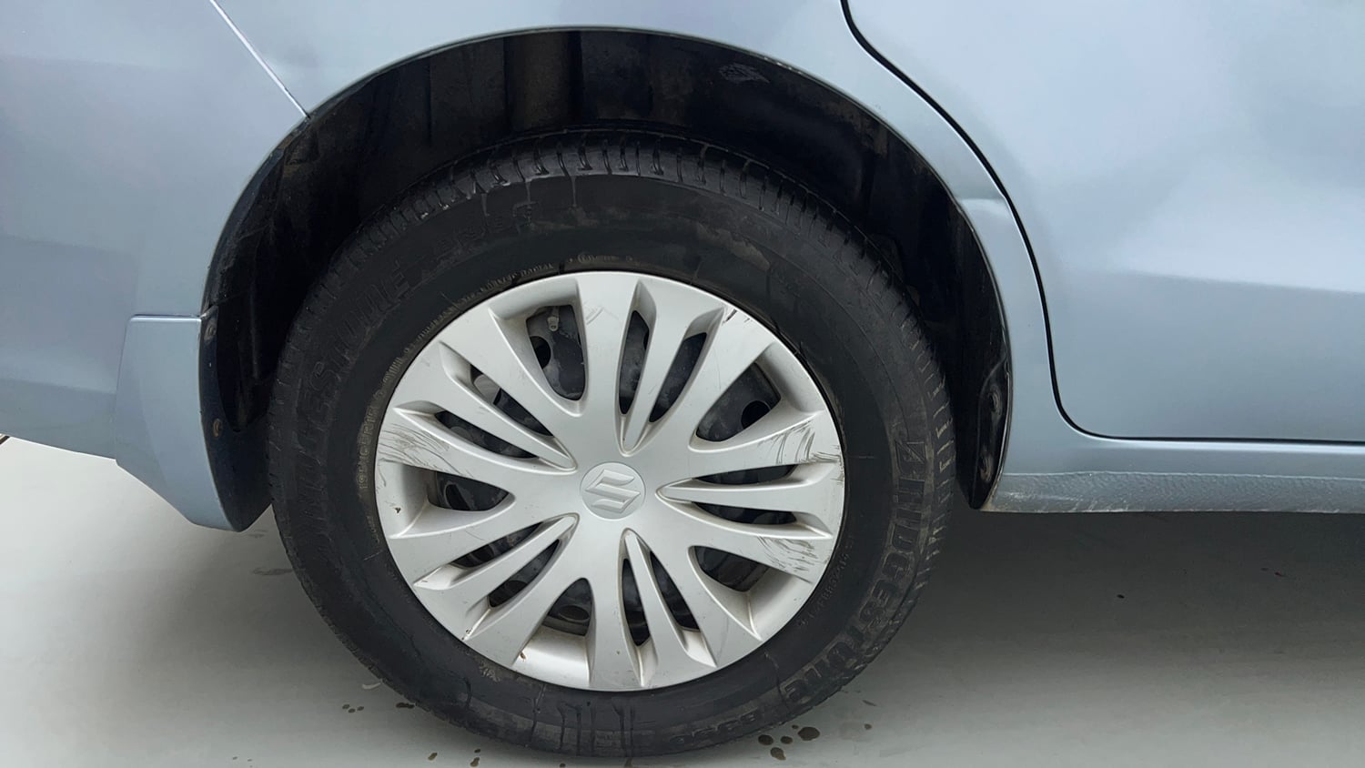 Used 2016 Maruti Suzuki Ertiga VXI CNG Cng Manual tyres RIGHT REAR TYRE RIM VIEW
