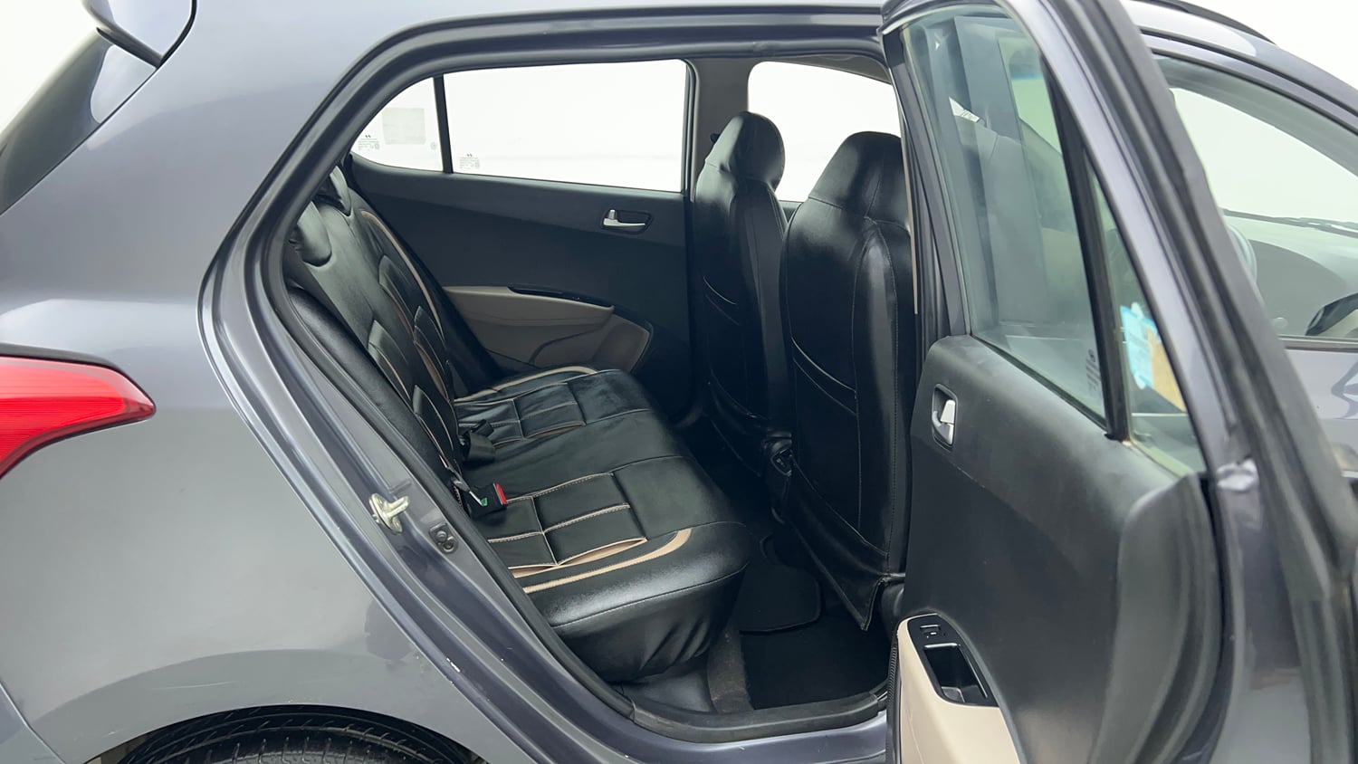 Used 2018 Hyundai Grand i10 Sportz 1.2 Kappa VTVT CNG (Outside Fitted) Cng Manual interior RIGHT SIDE REAR DOOR CABIN VIEW