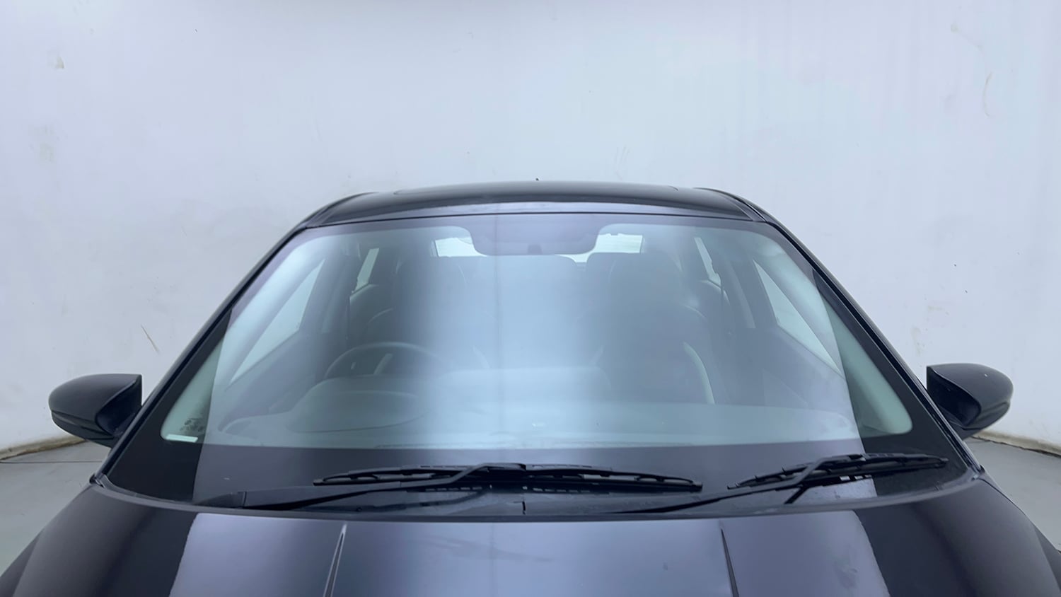 Used 2024 Hyundai New i20 Asta (O) 1.2 MT Petrol Manual exterior FRONT WINDSHIELD VIEW
