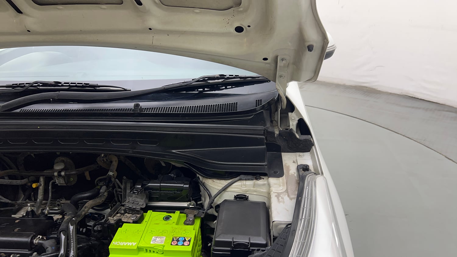 Used 2018 Hyundai Creta E Plus 1.6 Petrol Petrol Manual engine ENGINE LEFT SIDE HINGE & APRON VIEW