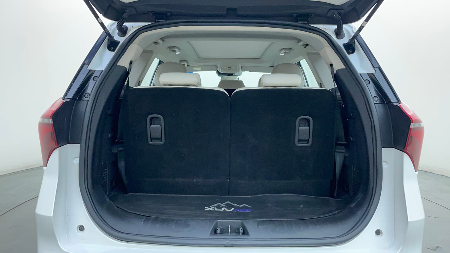 Used 2025 Mahindra XUV700 AX7 Petrol MT 7 STR Petrol Manual interior DICKY INSIDE VIEW