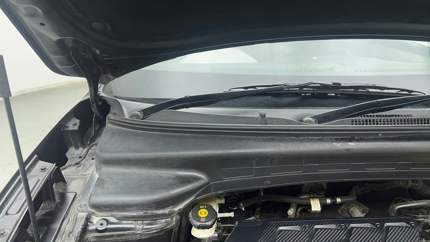 Used 2020 Hyundai Creta SX 1.5 Petrol IVT Petrol Automatic engine ENGINE RIGHT SIDE HINGE & APRON VIEW