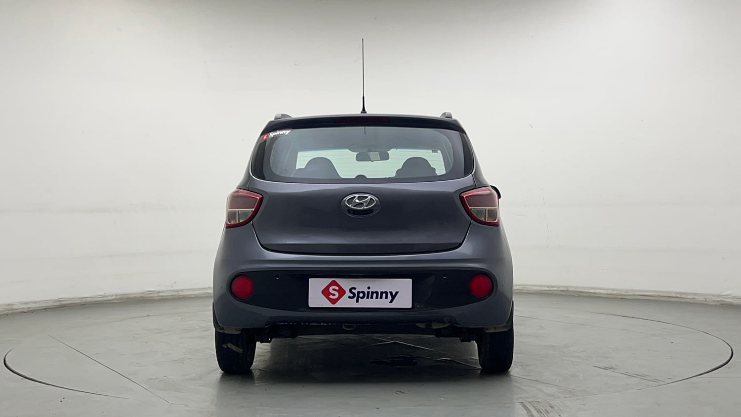 Used 2018 Hyundai Grand i10 Sportz 1.2 Kappa VTVT CNG (Outside Fitted) Cng Manual exterior BACK VIEW