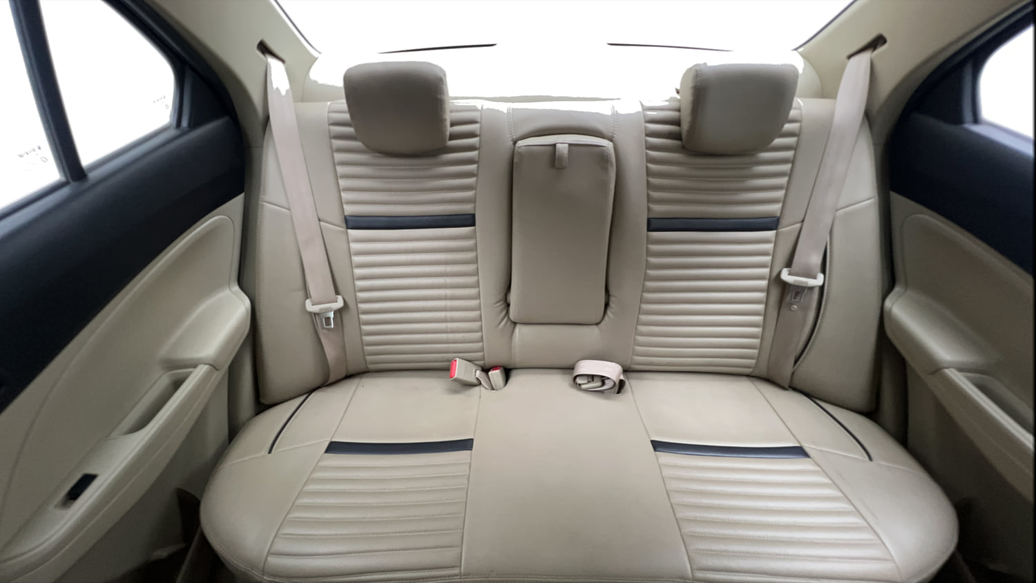 Used 2019 Maruti Suzuki Dzire VXi Petrol Manual interior REAR SEAT CONDITION VIEW