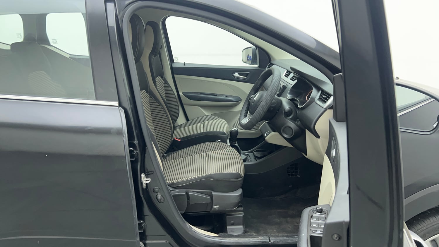 Used 2024 Renault Triber RXZ EASY-R AMT Petrol Automatic interior RIGHT SIDE FRONT DOOR CABIN VIEW