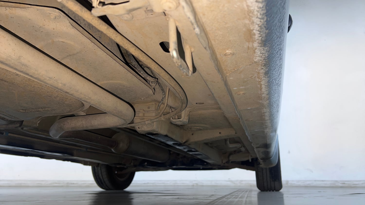 Used 2016 Maruti Suzuki Ertiga VXI CNG Cng Manual extra REAR RIGHT UNDERBODY VIEW