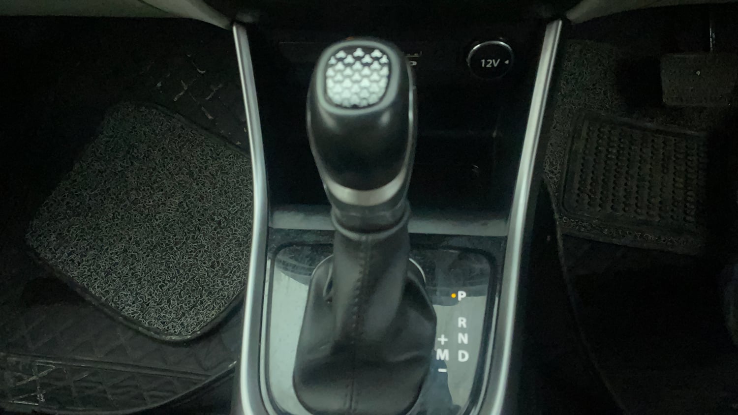 Used 2023 Tata Altroz XZA Petrol Petrol Automatic interior GEAR  KNOB VIEW