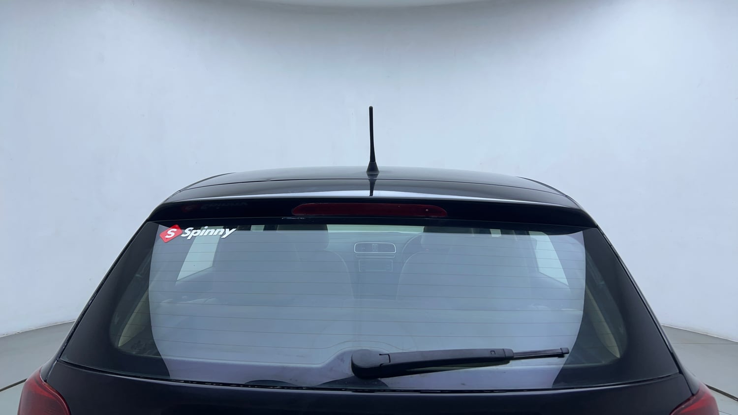Used 2013 Volkswagen Polo Highline1.2L (P) Petrol Manual exterior BACK WINDSHIELD VIEW