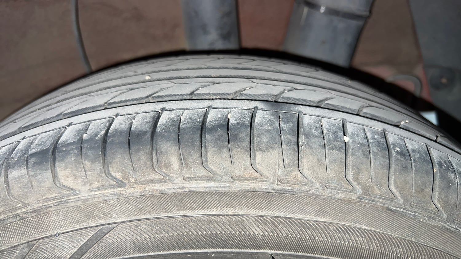 Used 2018 Hyundai Grand i10 Sportz 1.2 Kappa VTVT Petrol Manual tyres LEFT REAR TYRE TREAD VIEW