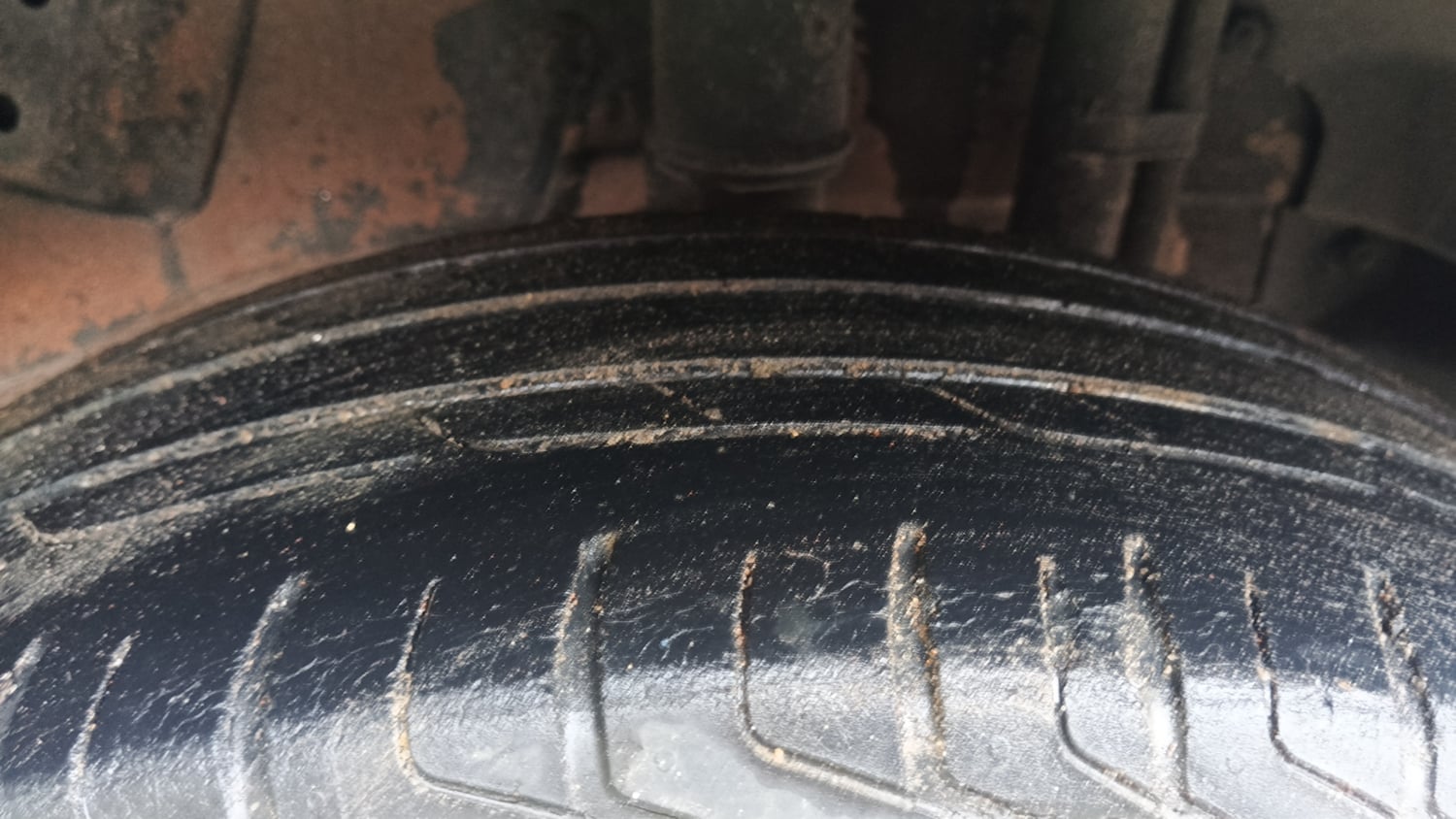Used 2018 Tata Nexon XZ Plus Diesel Dual Tone Diesel Manual tyres LEFT REAR TYRE TREAD VIEW