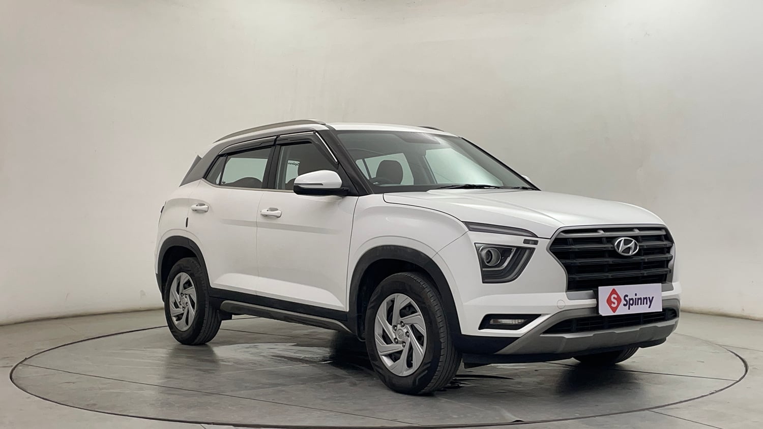 Used 2022 Hyundai Creta EX 1.5 Petrol Petrol Manual exterior RIGHT FRONT CORNER VIEW
