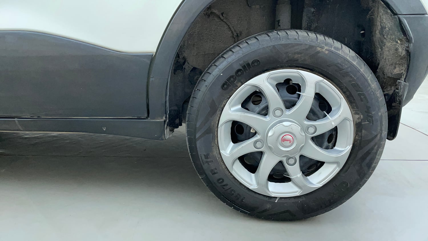 Used 2023 Tata Punch Adventure MT Petrol Manual tyres LEFT REAR TYRE RIM VIEW