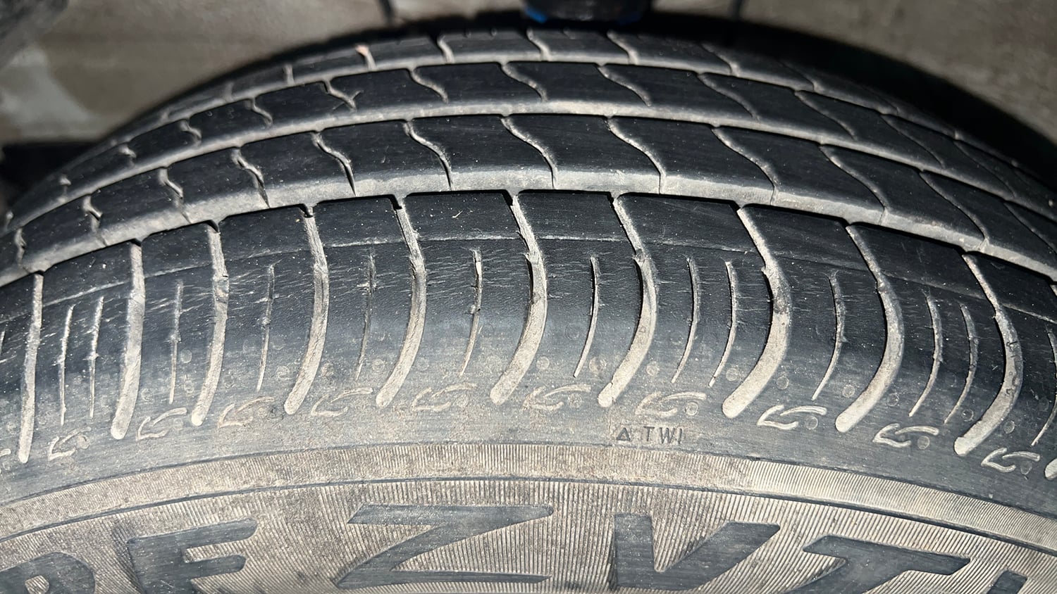 Used 2023 Maruti Suzuki S-Presso VXi Plus (O) AMT Petrol Automatic tyres LEFT FRONT TYRE TREAD VIEW