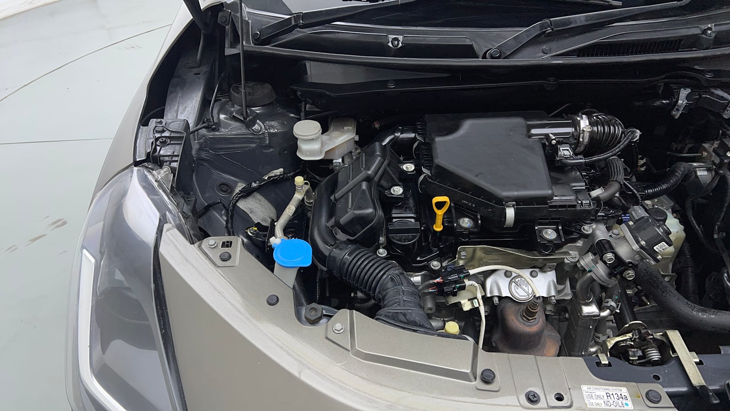 Used 2024 Maruti Suzuki Swift VXi (O) AMT Petrol Automatic engine ENGINE RIGHT SIDE VIEW