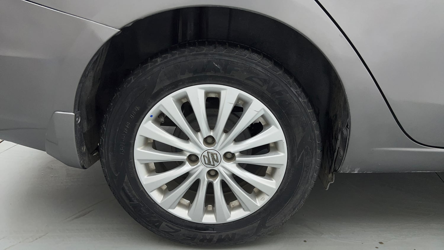 Used 2017 Maruti Suzuki Ciaz Zeta 1.4 MT Petrol Manual tyres RIGHT REAR TYRE RIM VIEW