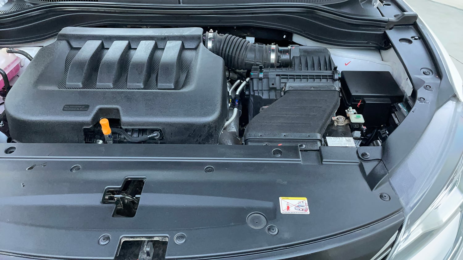 Used 2025 Mahindra XUV700 AX7 Petrol MT 7 STR Petrol Manual engine ENGINE LEFT SIDE VIEW