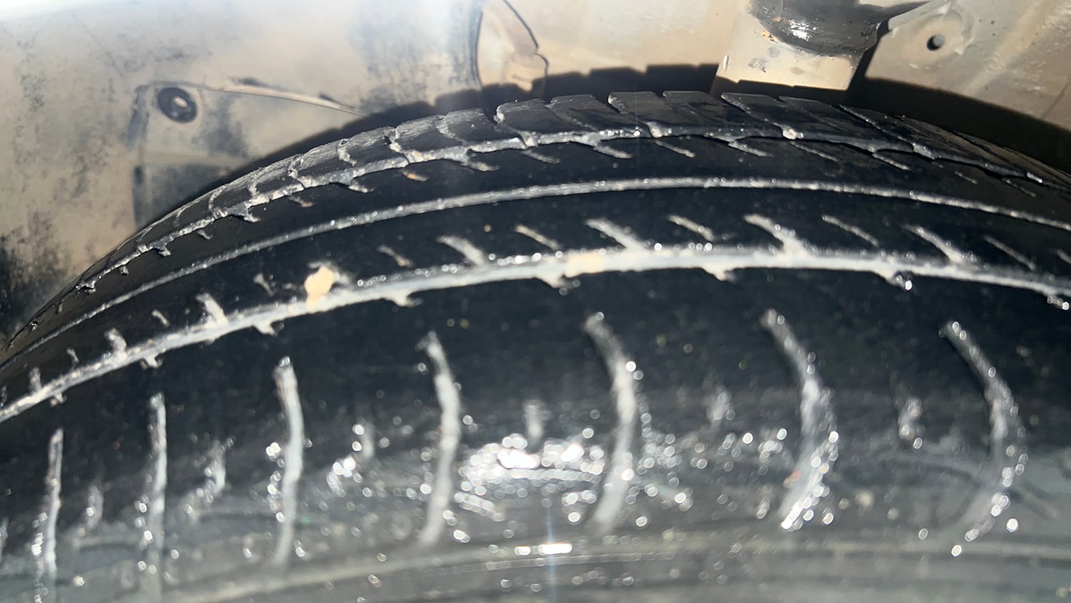 Used 2021 Maruti Suzuki Wagon R 1.0 VXi 1.0 Petrol Manual tyres LEFT FRONT TYRE TREAD VIEW