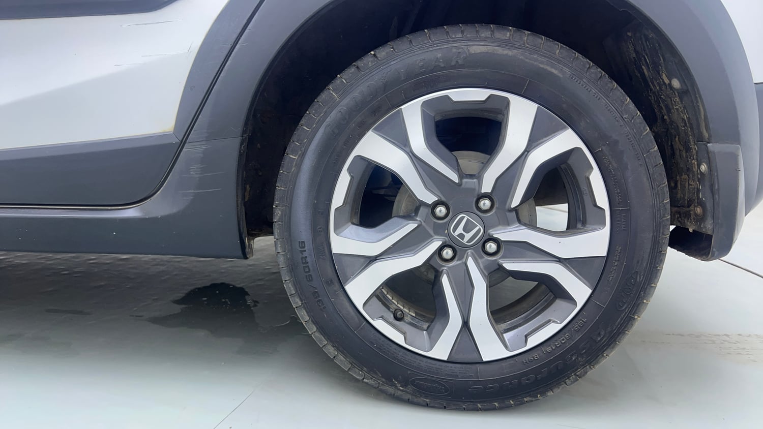Used 2017 Honda WR-V VX MT Petrol Petrol Manual tyres LEFT REAR TYRE RIM VIEW