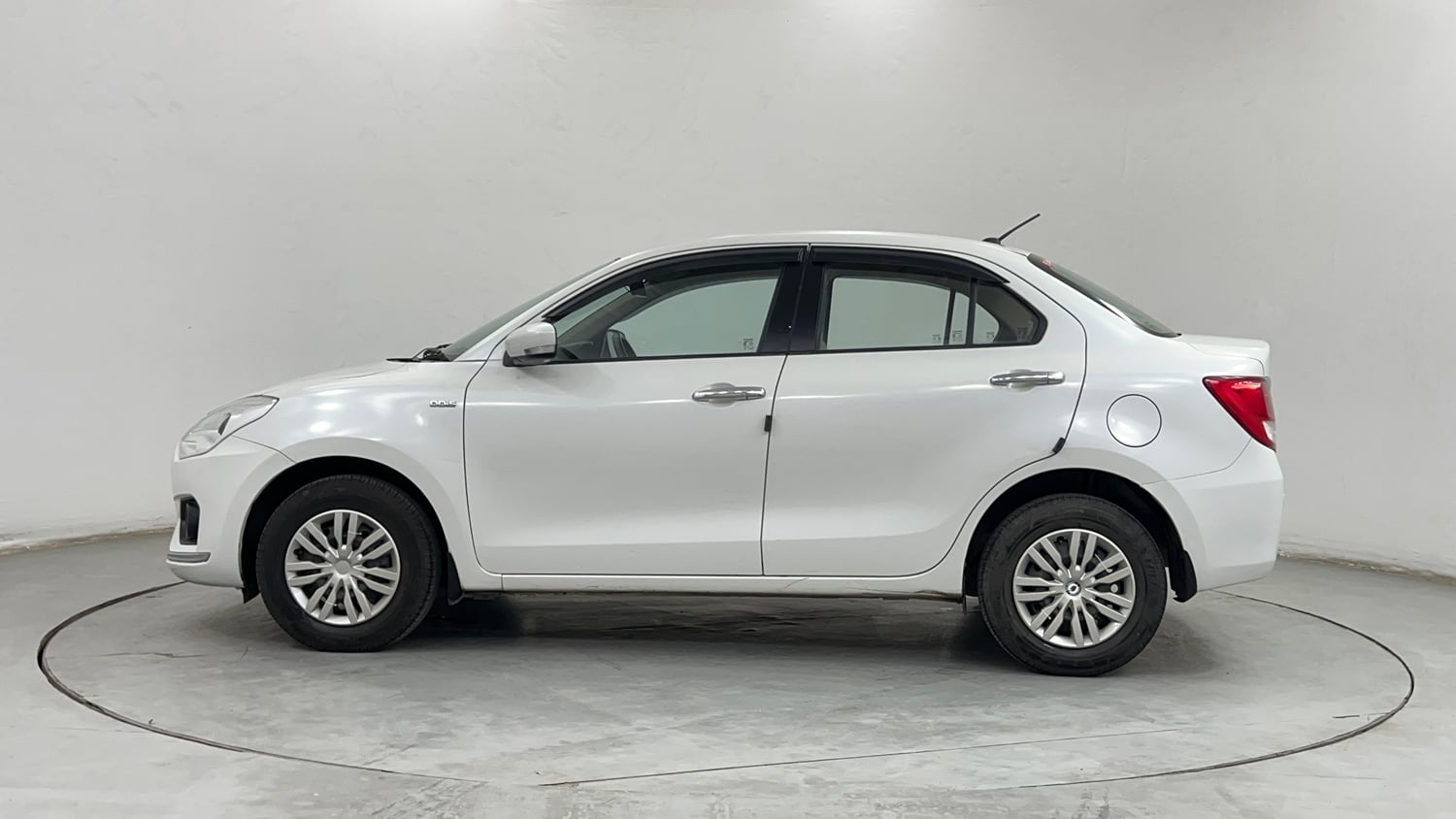Used 2019 Maruti Suzuki Dzire VDi AMT Diesel Automatic exterior LEFT SIDE VIEW