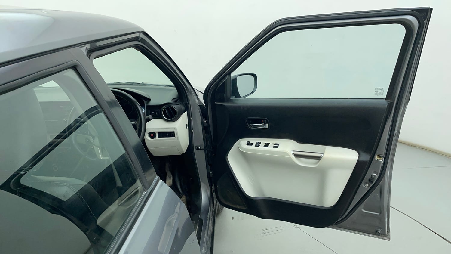 Used 2017 Maruti Suzuki Ignis Zeta 1.2 MT Petrol Manual interior RIGHT FRONT DOOR OPEN VIEW