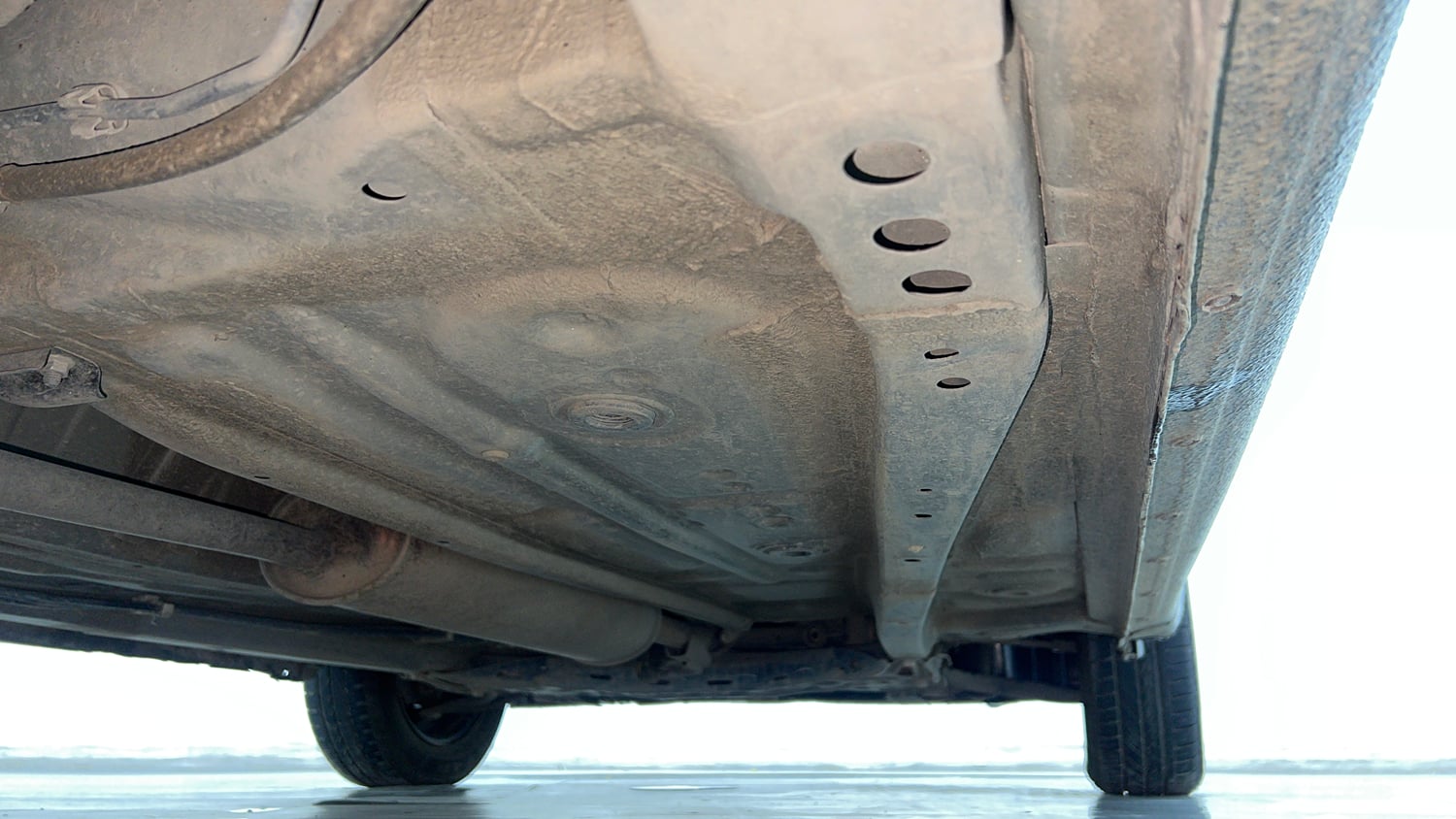 Used 2022 Maruti Suzuki Wagon R VXI 1.0 Petrol Manual extra REAR RIGHT UNDERBODY VIEW