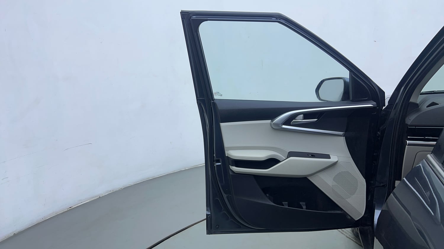 Used 2022 Kia Carens Prestige Plus 1.4 Petrol MT 7 STR Petrol Manual interior LEFT FRONT DOOR OPEN VIEW