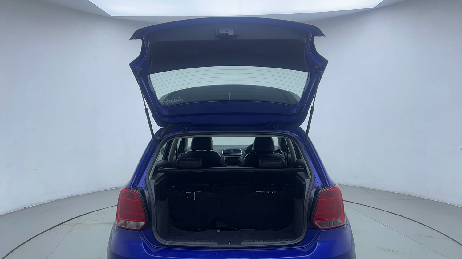 Used 2019 Volkswagen Polo Highline Plus 1.0 (P) 16 Alloy Petrol Manual interior DICKY DOOR OPEN VIEW
