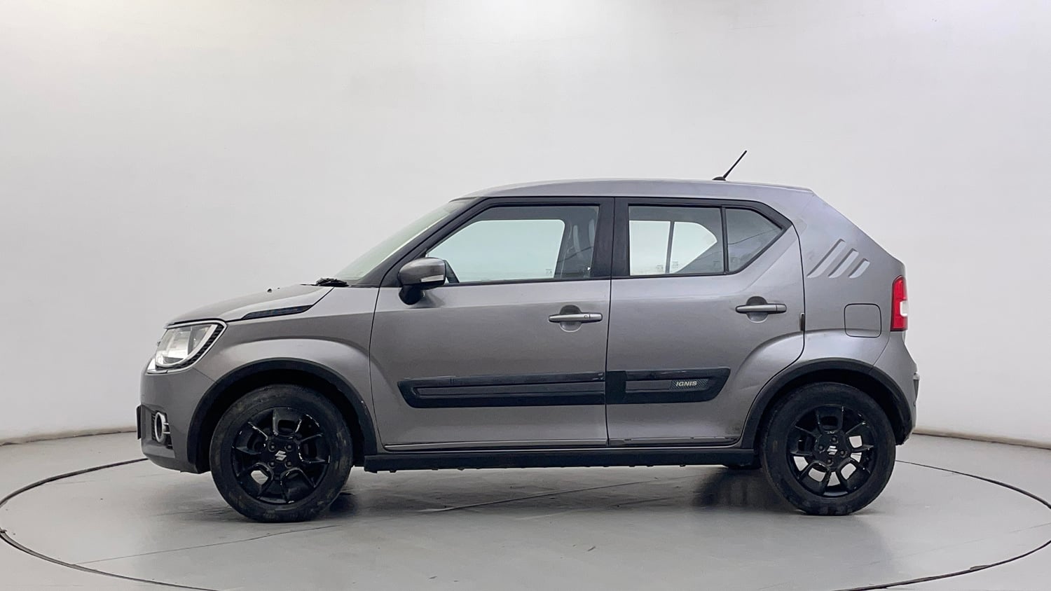 Used 2017 Maruti Suzuki Ignis Zeta 1.2 MT Petrol Manual exterior LEFT SIDE VIEW