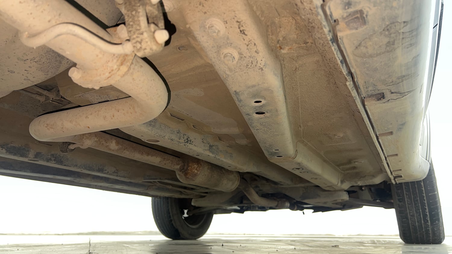 Used 2020 Tata Nexon XZ Petrol Manual extra REAR RIGHT UNDERBODY VIEW