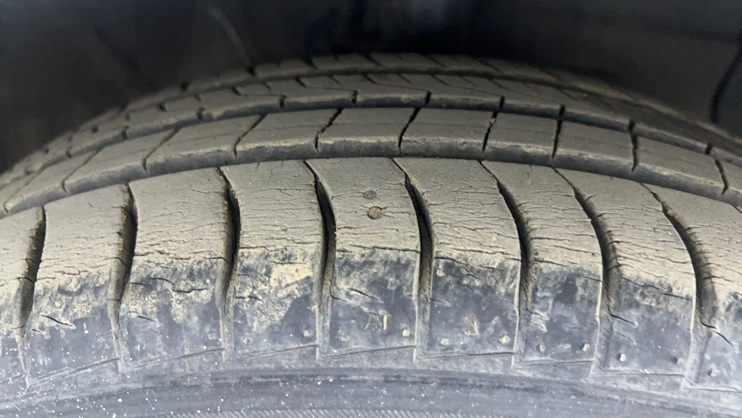 Used 2019 Hyundai Santro Sportz AMT Petrol Automatic tyres RIGHT FRONT TYRE TREAD VIEW