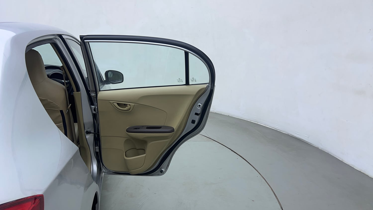 Used 2014 Honda Amaze 1.2 S i-VTEC CNG (Outside Fitted) Cng Manual interior RIGHT REAR DOOR OPEN VIEW