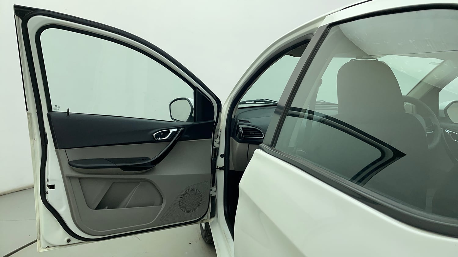 Used 2018 Tata Tiago Revotron XZ Petrol Manual interior LEFT FRONT DOOR OPEN VIEW