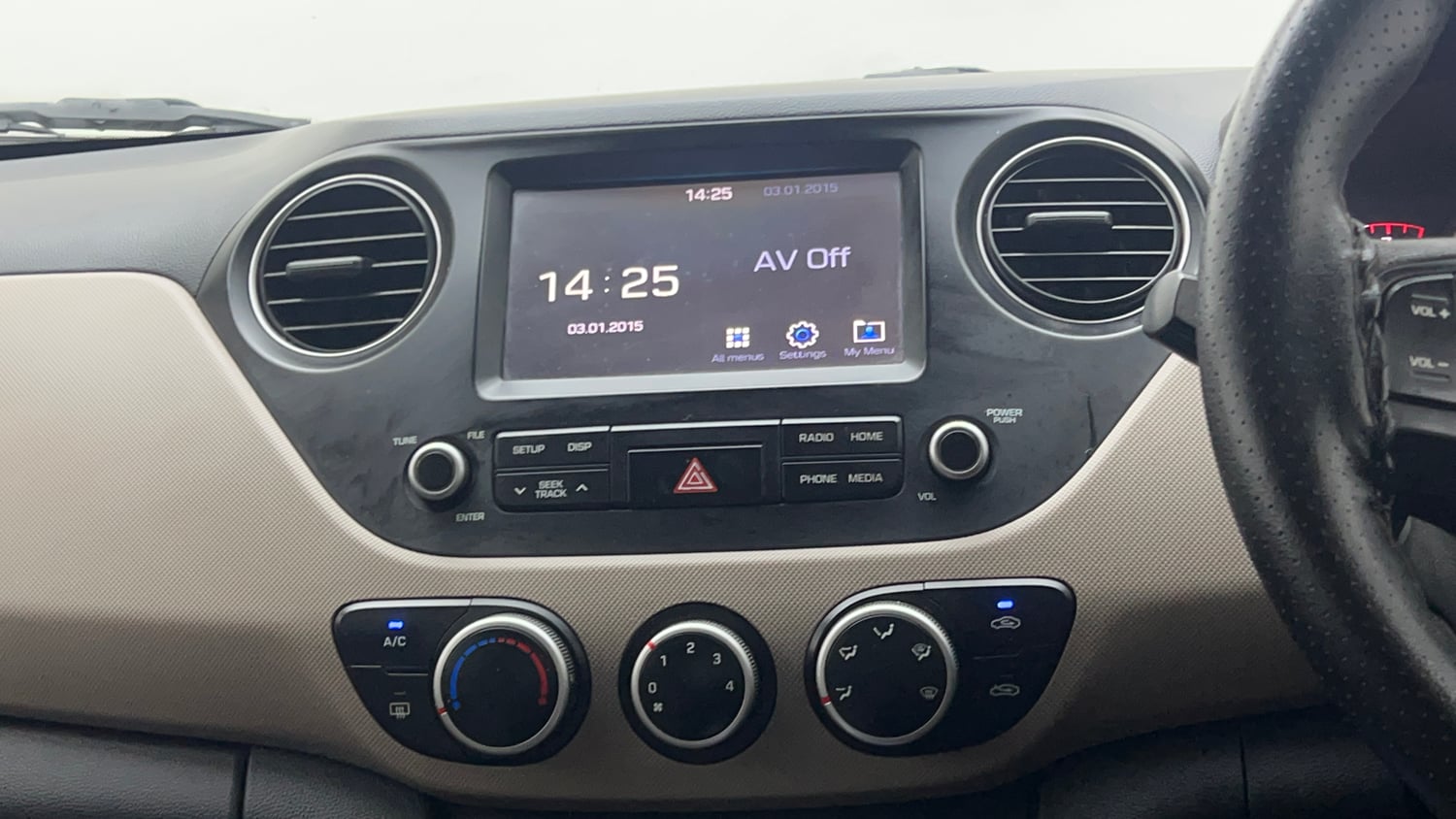 Used 2017 Hyundai Grand i10 Sportz (O) AT 1.2 Kappa VTVT Petrol Automatic top_features Integrated (in-dash) music system