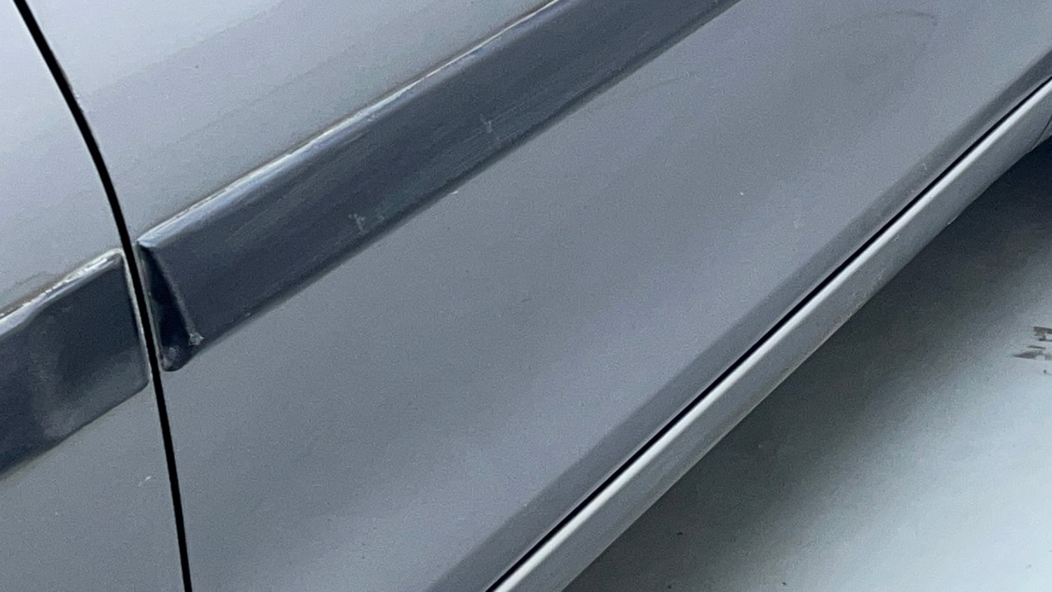 Used 2016 Maruti Suzuki Ciaz ZXI+ AT Petrol Automatic dents MINOR SCRATCH