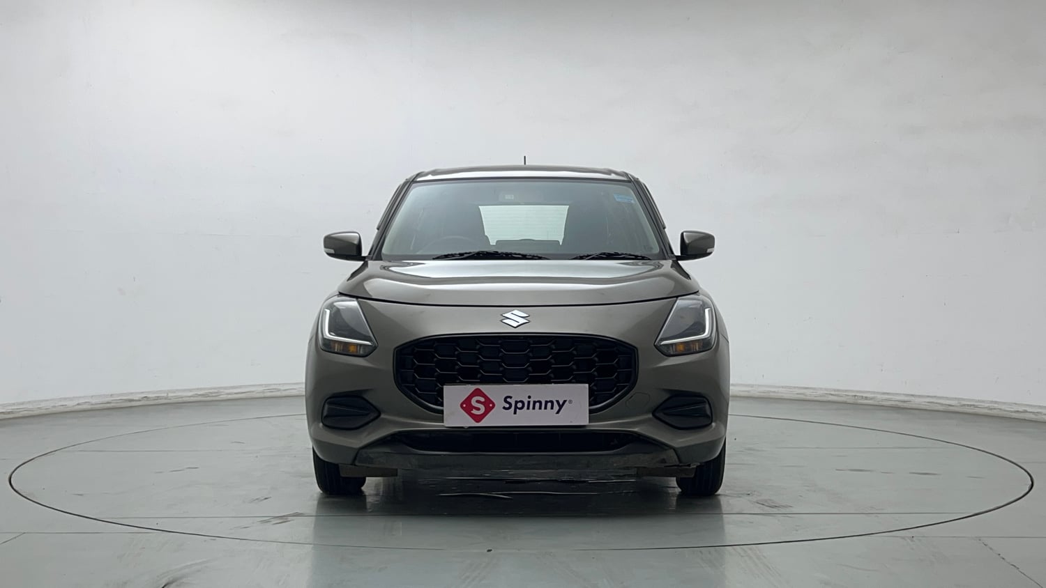 Used 2024 Maruti Suzuki Swift VXi (O) AMT Petrol Automatic exterior FRONT VIEW