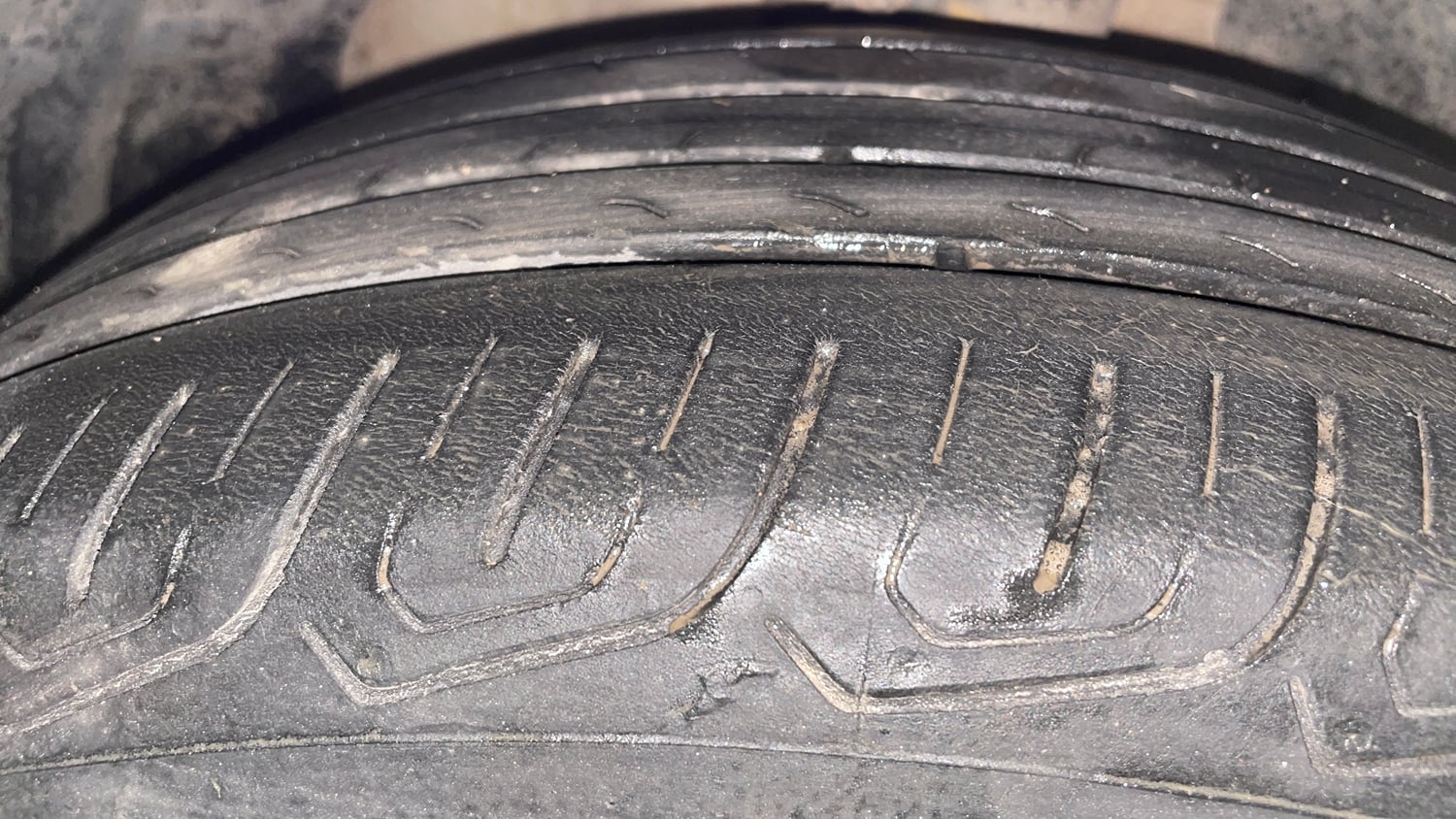 Used 2017 Ford EcoSport Titanium 1.5L TDCi Diesel Manual tyres RIGHT FRONT TYRE TREAD VIEW