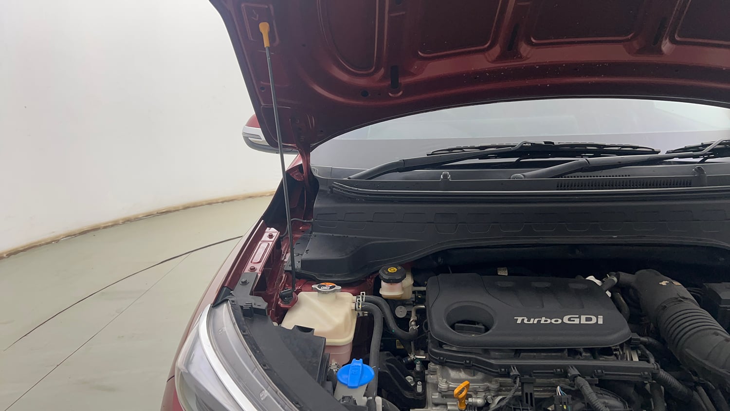 Used 2023 Kia Sonet HTX 1.0 DCT Petrol Automatic engine ENGINE RIGHT SIDE HINGE & APRON VIEW