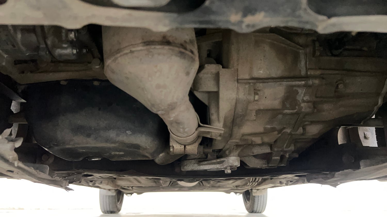 Used 2019 Maruti Suzuki Dzire VDi AMT Diesel Automatic extra FRONT LEFT UNDERBODY VIEW
