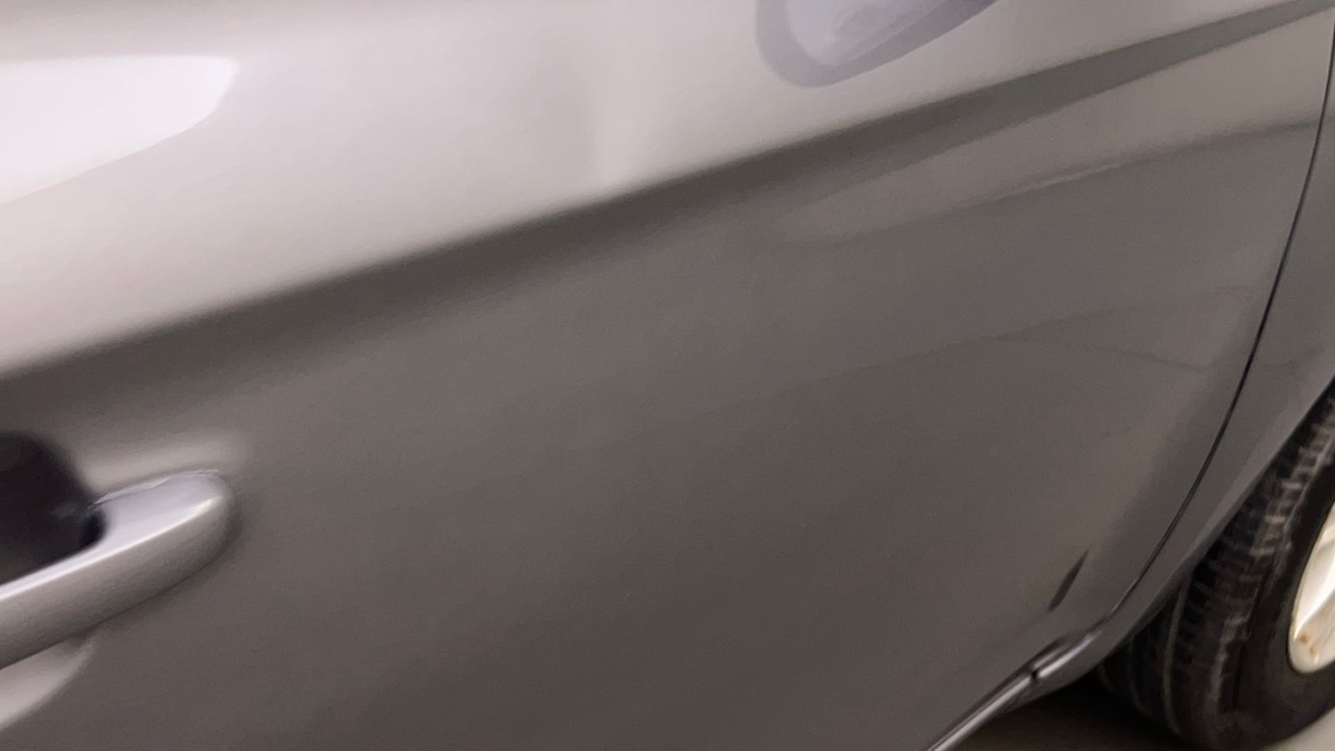 Used 2013 Hyundai i20 Magna (O) 1.2 Petrol Manual dents MINOR DENT