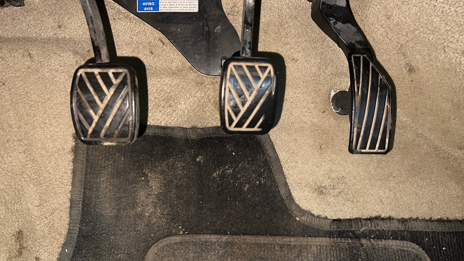 Used 2016 Maruti Suzuki Ertiga VXI CNG Cng Manual interior PEDALS VIEW
