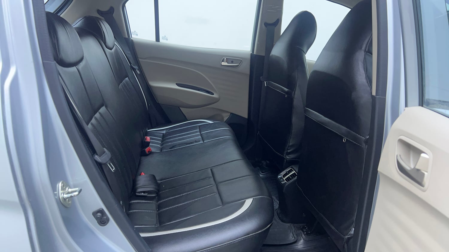 Used 2019 Hyundai Santro Sportz AMT Petrol Automatic interior RIGHT SIDE REAR DOOR CABIN VIEW