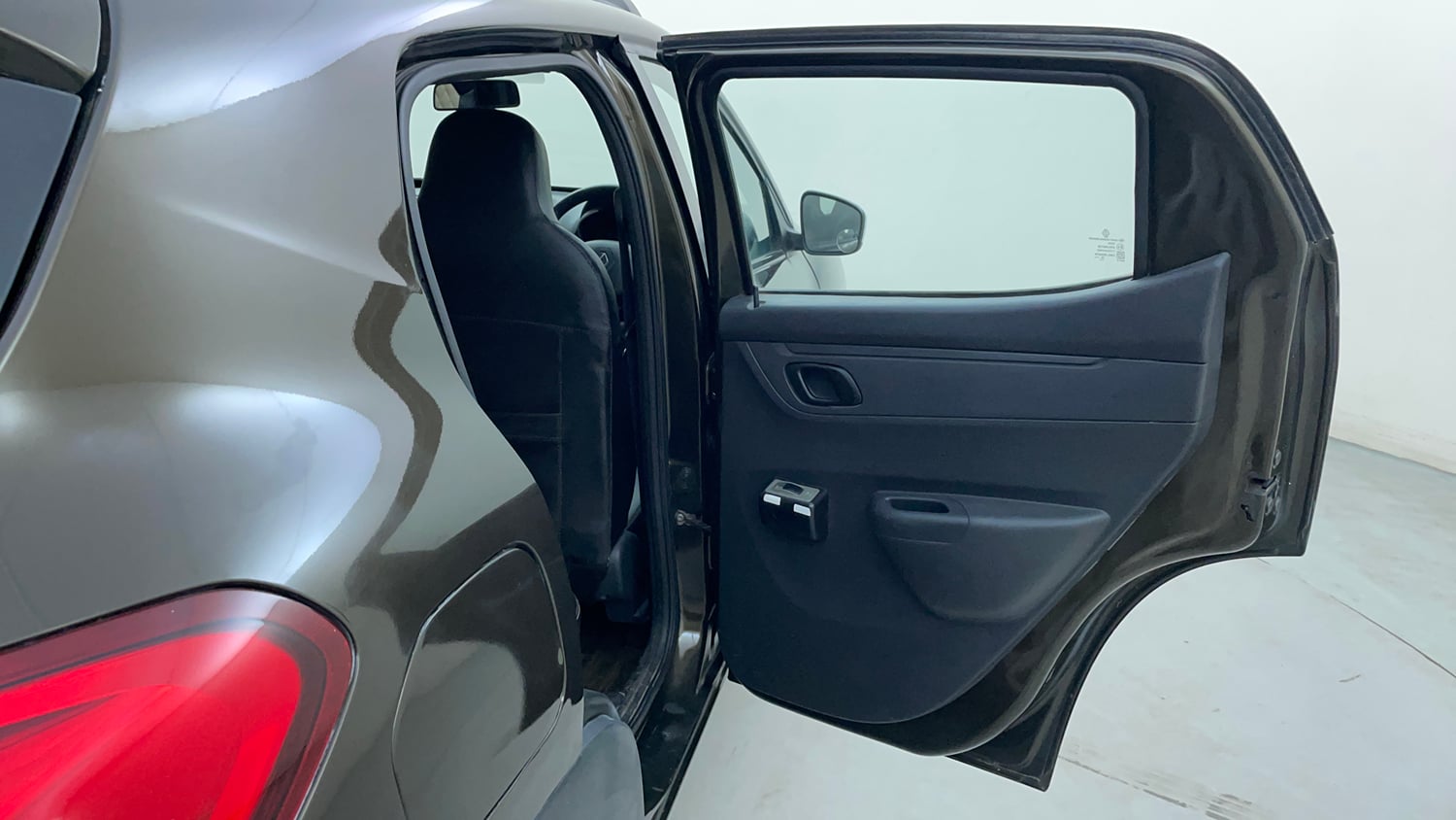 Used 2016 Renault Kwid 1.0 RXT Petrol Manual interior RIGHT REAR DOOR OPEN VIEW