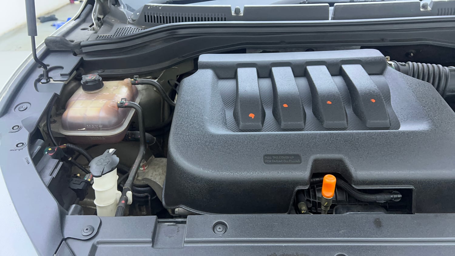 Used 2024 Mahindra XUV700 AX 7 Petrol AT Luxury Pack 7 STR Petrol Automatic engine ENGINE RIGHT SIDE VIEW