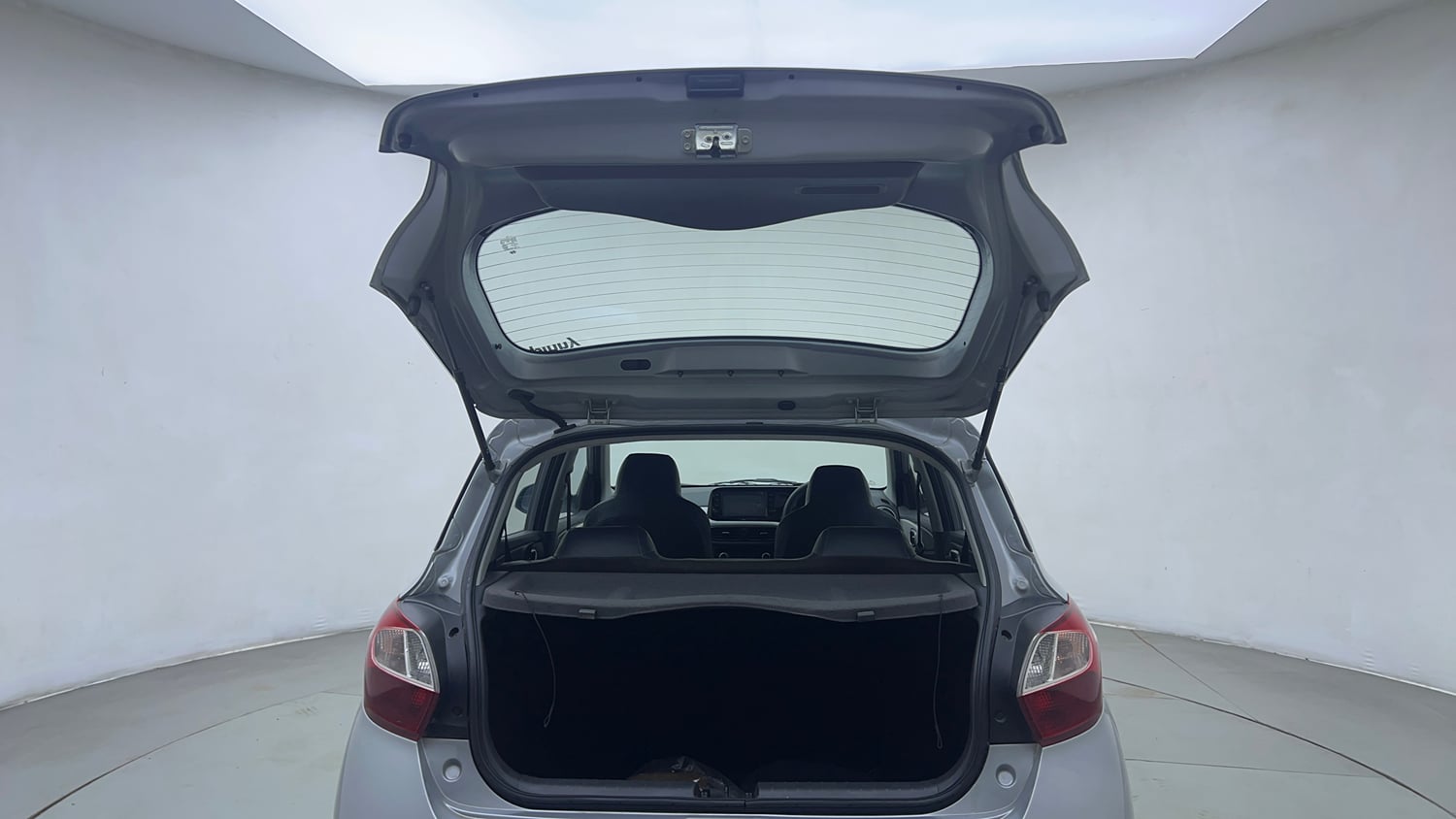 Used 2019 Hyundai Grand i10 Nios Sportz AMT 1.2 Kappa VTVT Petrol Automatic interior DICKY DOOR OPEN VIEW