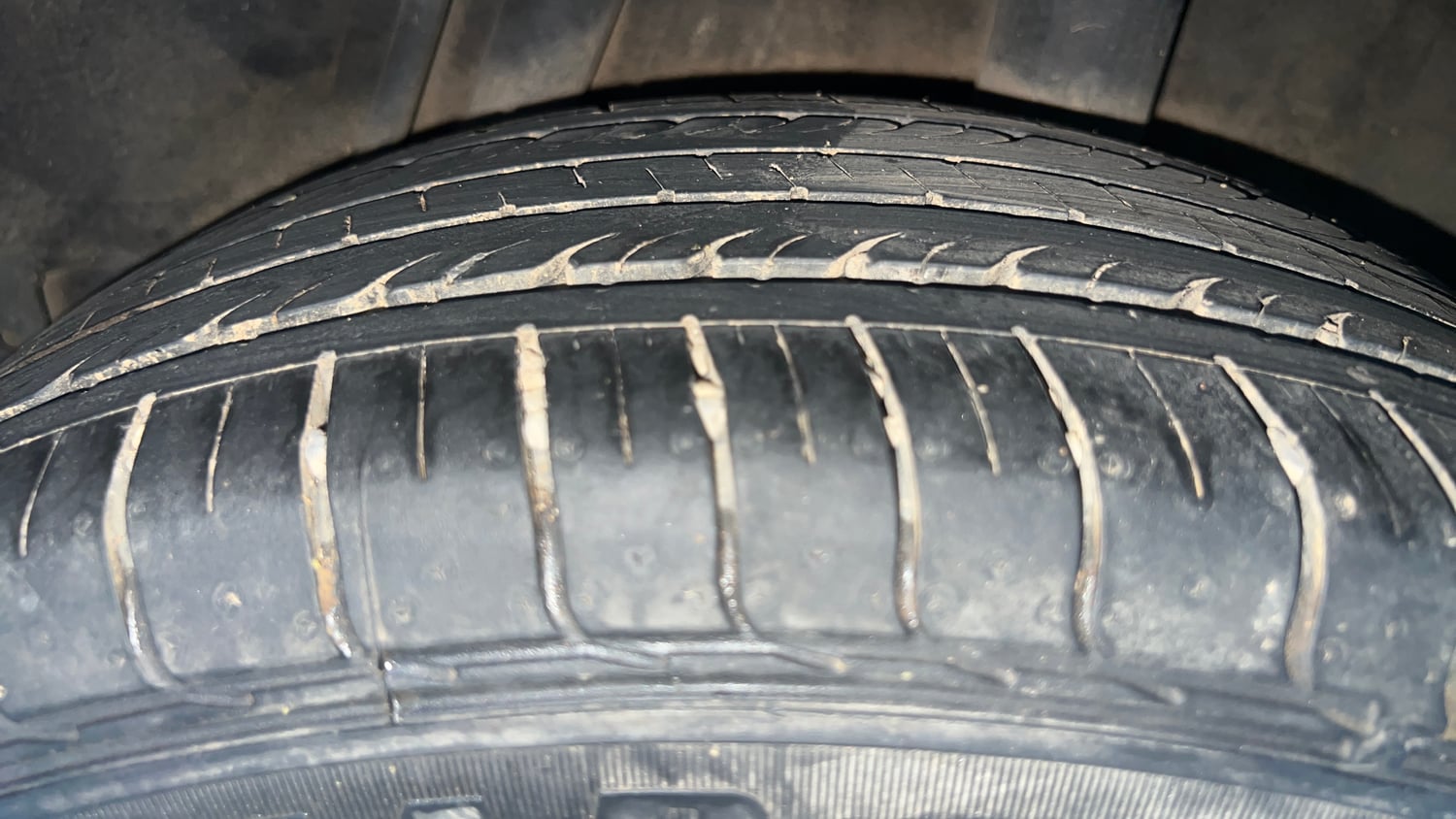 Used 2017 Honda WR-V VX MT Petrol Petrol Manual tyres LEFT REAR TYRE TREAD VIEW