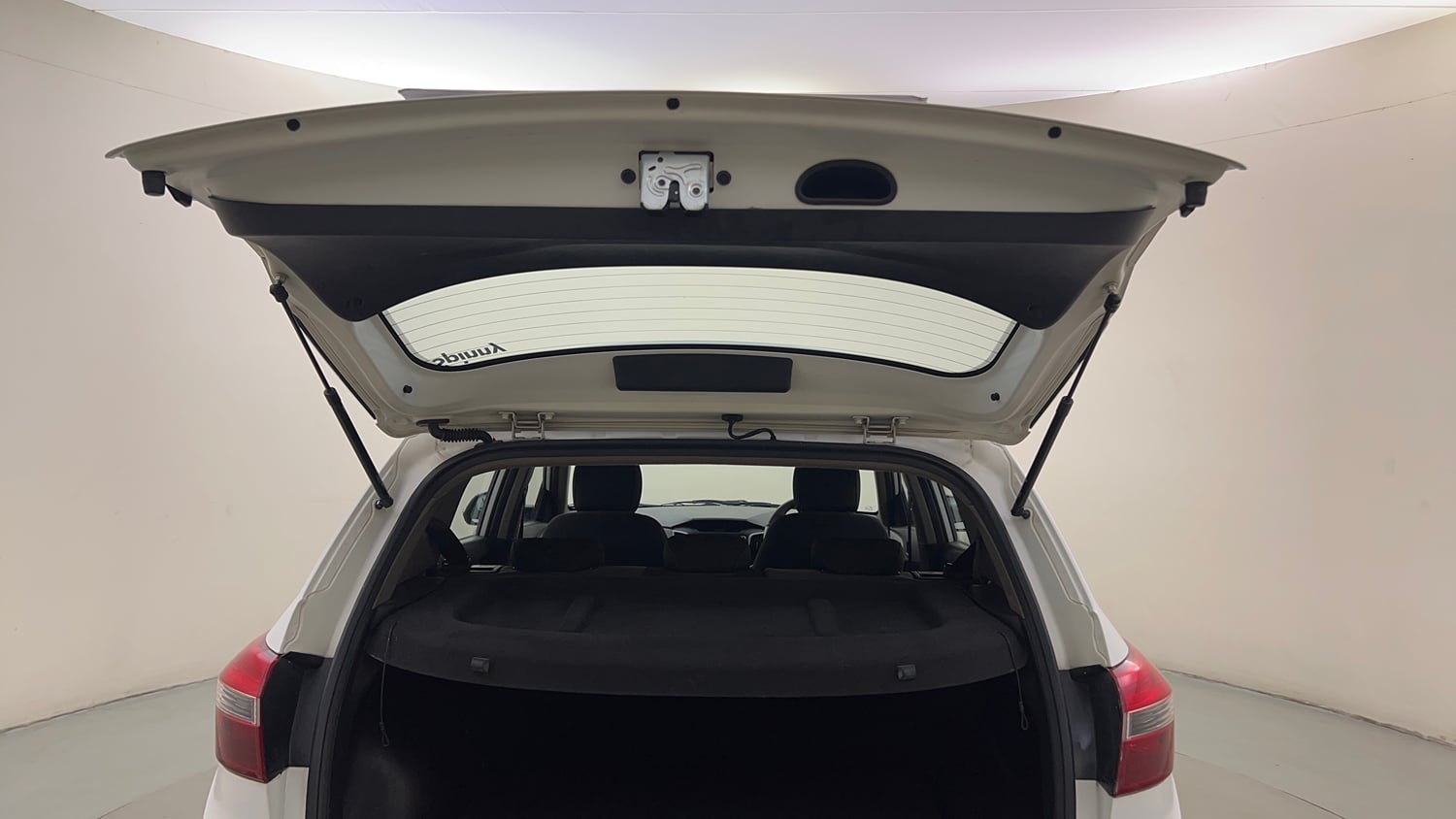 Used 2016 Hyundai Creta 1.6 SX Plus AT Petrol Petrol Automatic interior DICKY DOOR OPEN VIEW