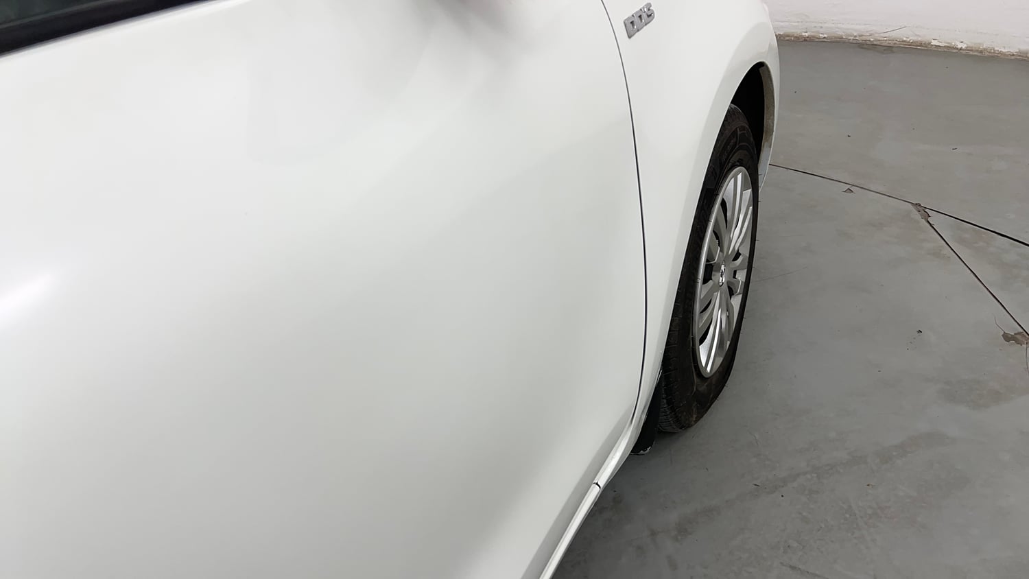 Used 2019 Maruti Suzuki Dzire VDi AMT Diesel Automatic dents MINOR SCRATCH