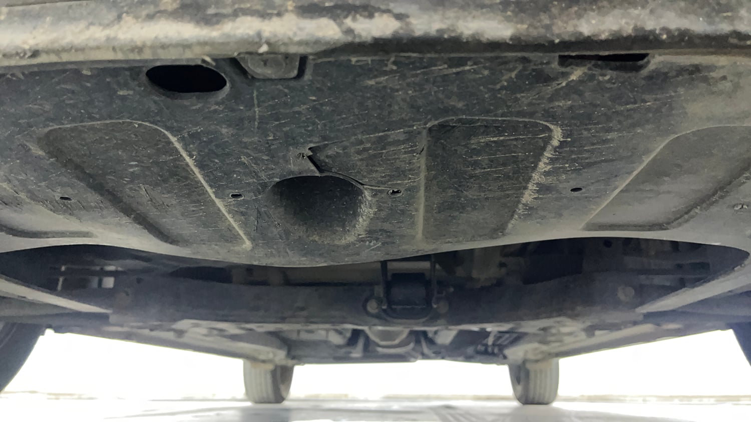 Used 2024 Hyundai New i20 Asta (O) 1.2 MT Petrol Manual extra FRONT LEFT UNDERBODY VIEW