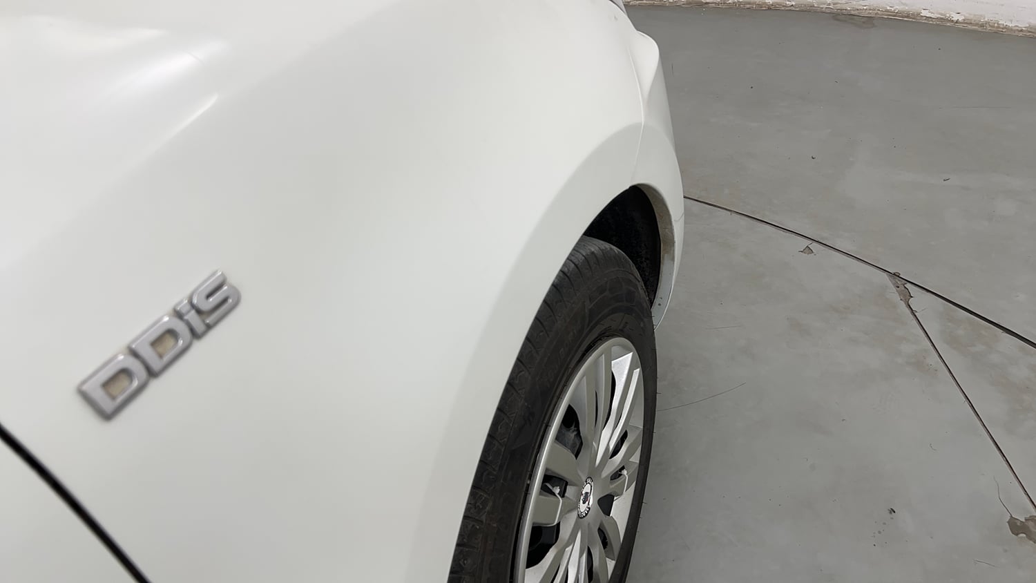 Used 2019 Maruti Suzuki Dzire VDi AMT Diesel Automatic dents MINOR SCRATCH