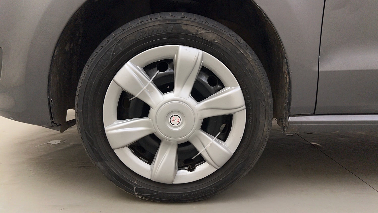Used 2013 Volkswagen Polo Comfortline 1.2L (P) Petrol Manual tyres LEFT FRONT TYRE RIM VIEW